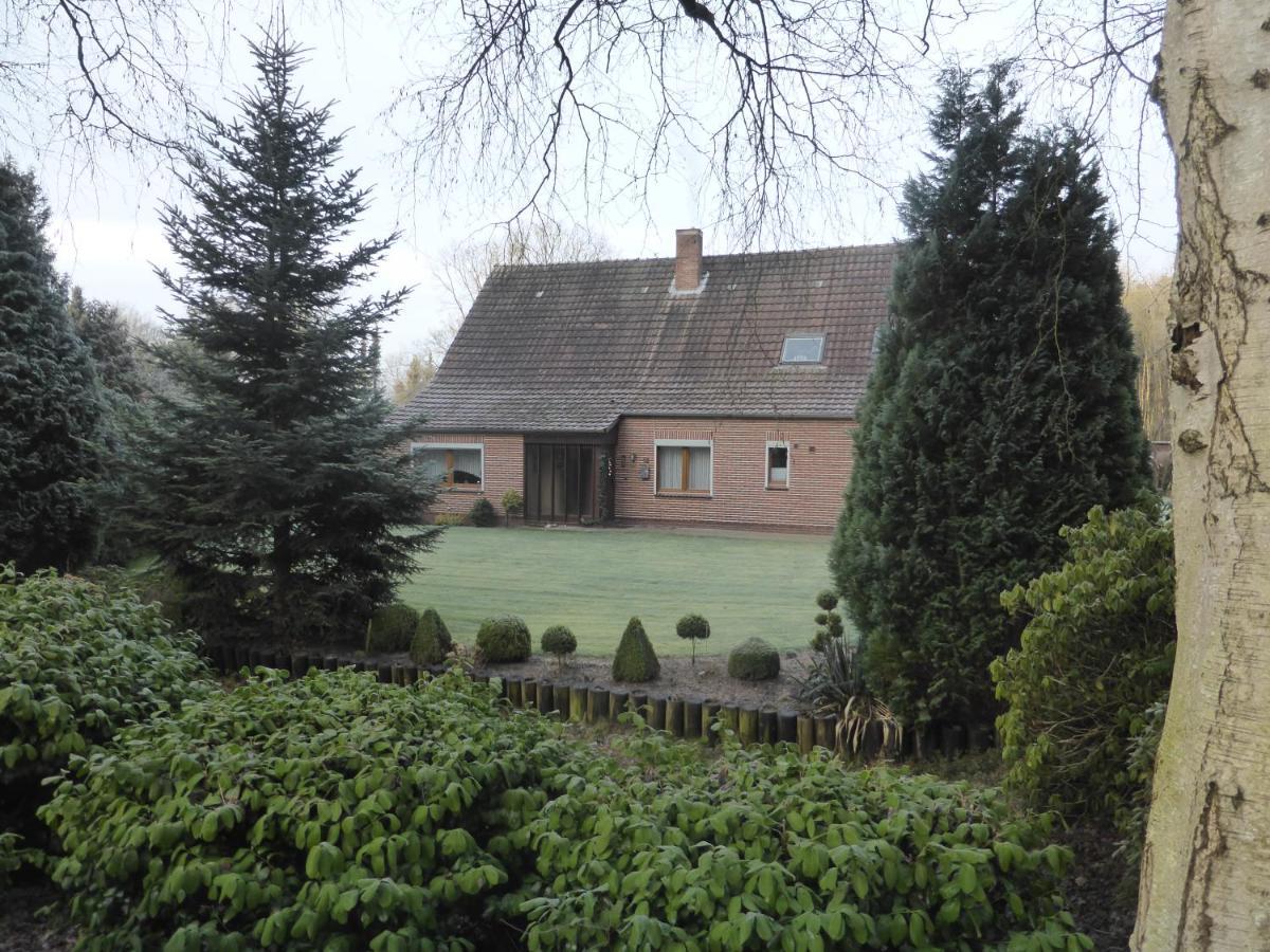 Ferienwohnung Bredehoeft Gnarrenburg エクステリア 写真